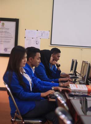 Programkelasreguler Nomor Foto Home 3